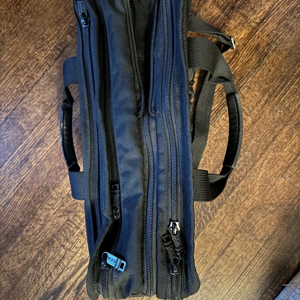 TUMI BLACK BALLISTIC NYLON EXPANDABLE BRIEFCASE LAPTOP BAG